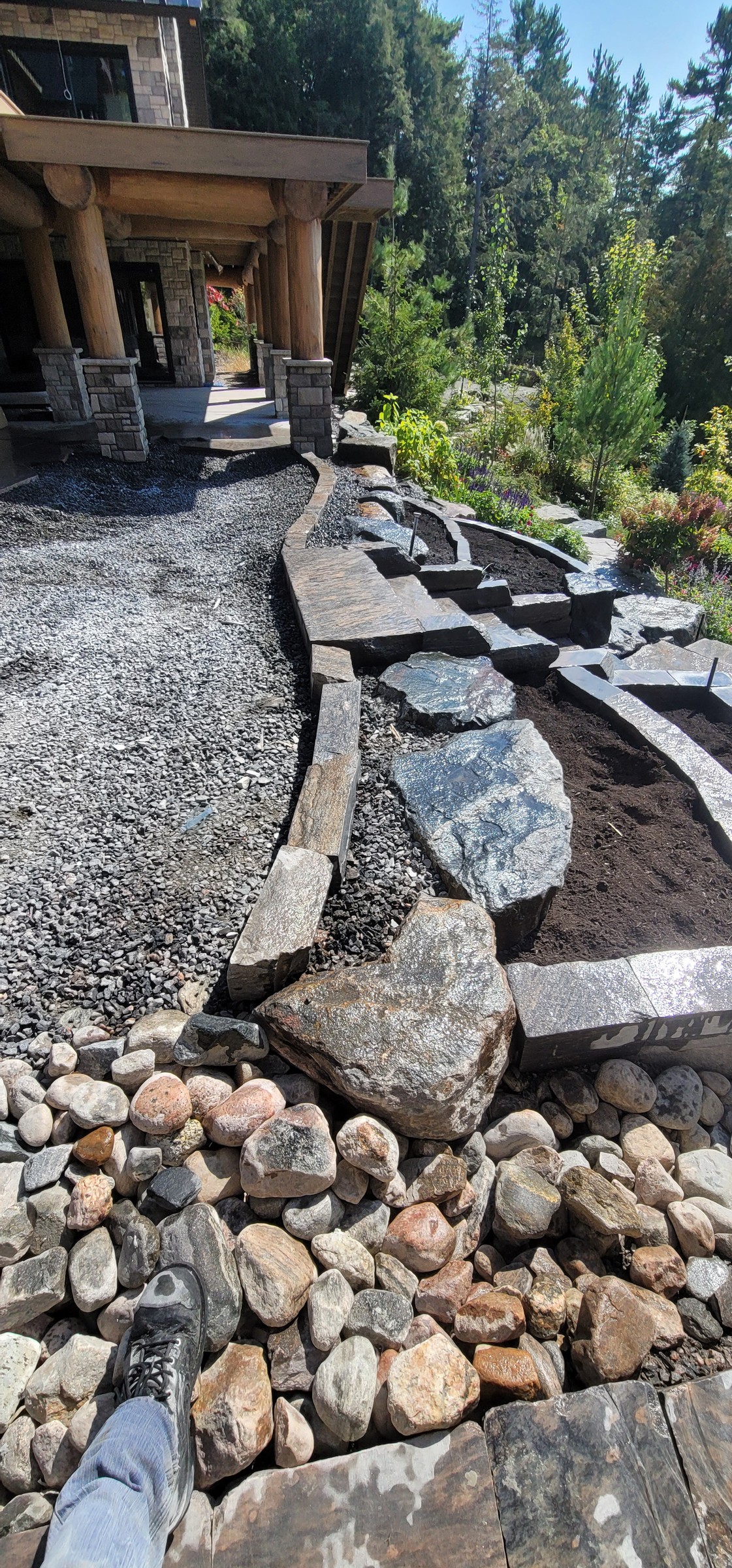 Side route with fitted stone edging and path transition