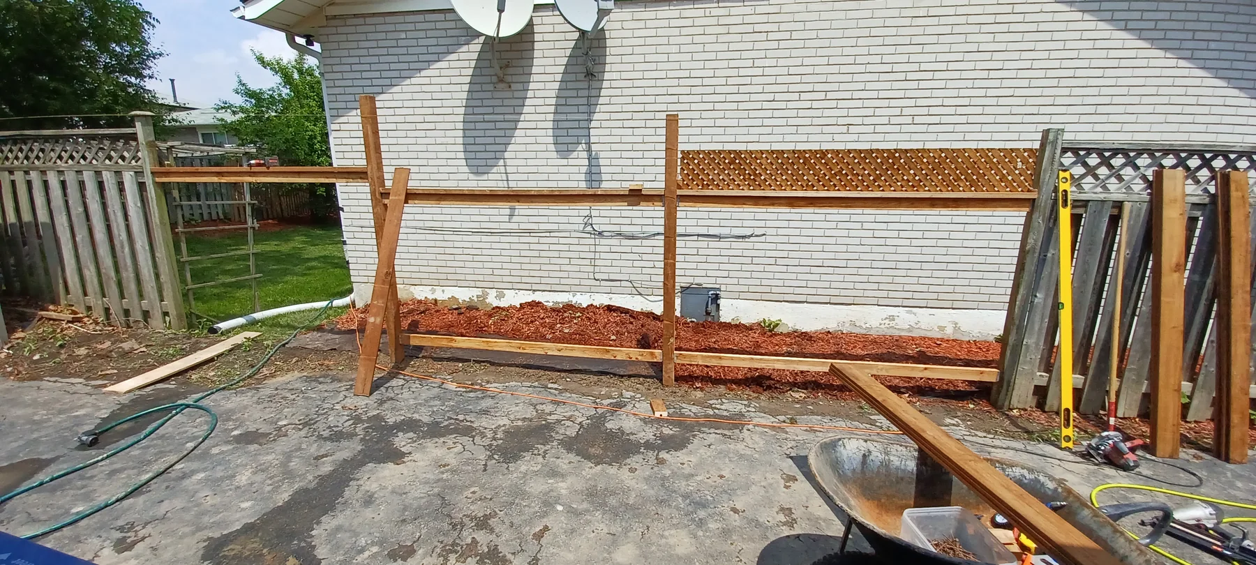 New posts, rails, and lattice framing during selective replacement